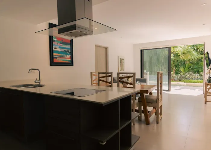 Bright 2br With Terrace & Pool, Lorena Ochoa Residences Playa del Carmen